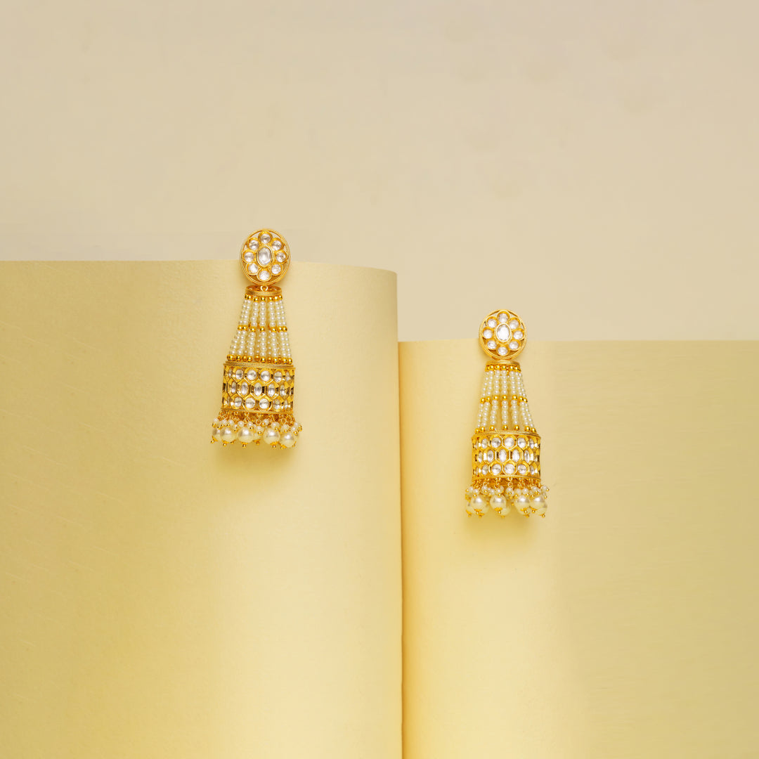 Ishika Pearl Kundan Jhumkis zevarbygeeta