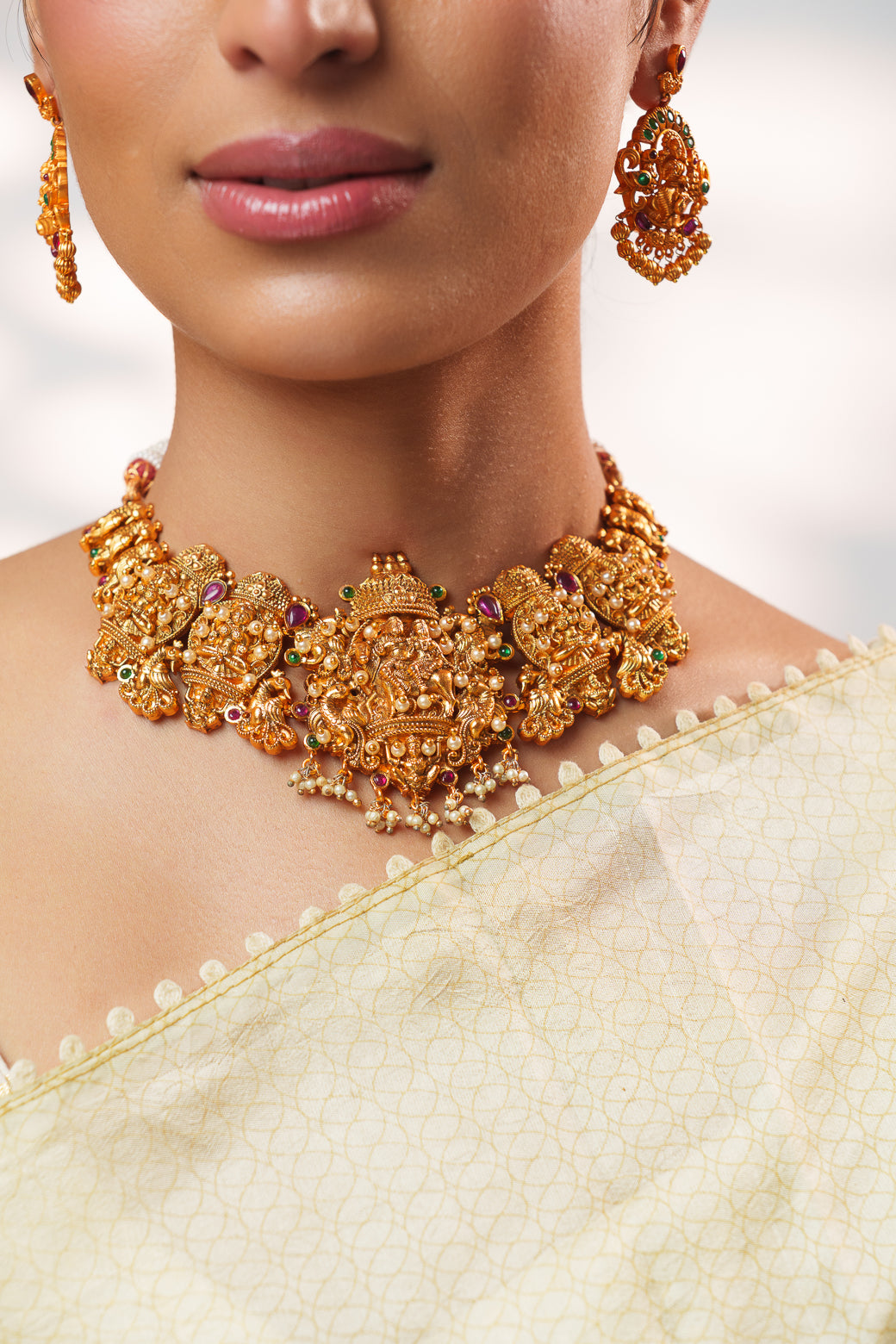 Shivaka Temple Kundan Necklace Set