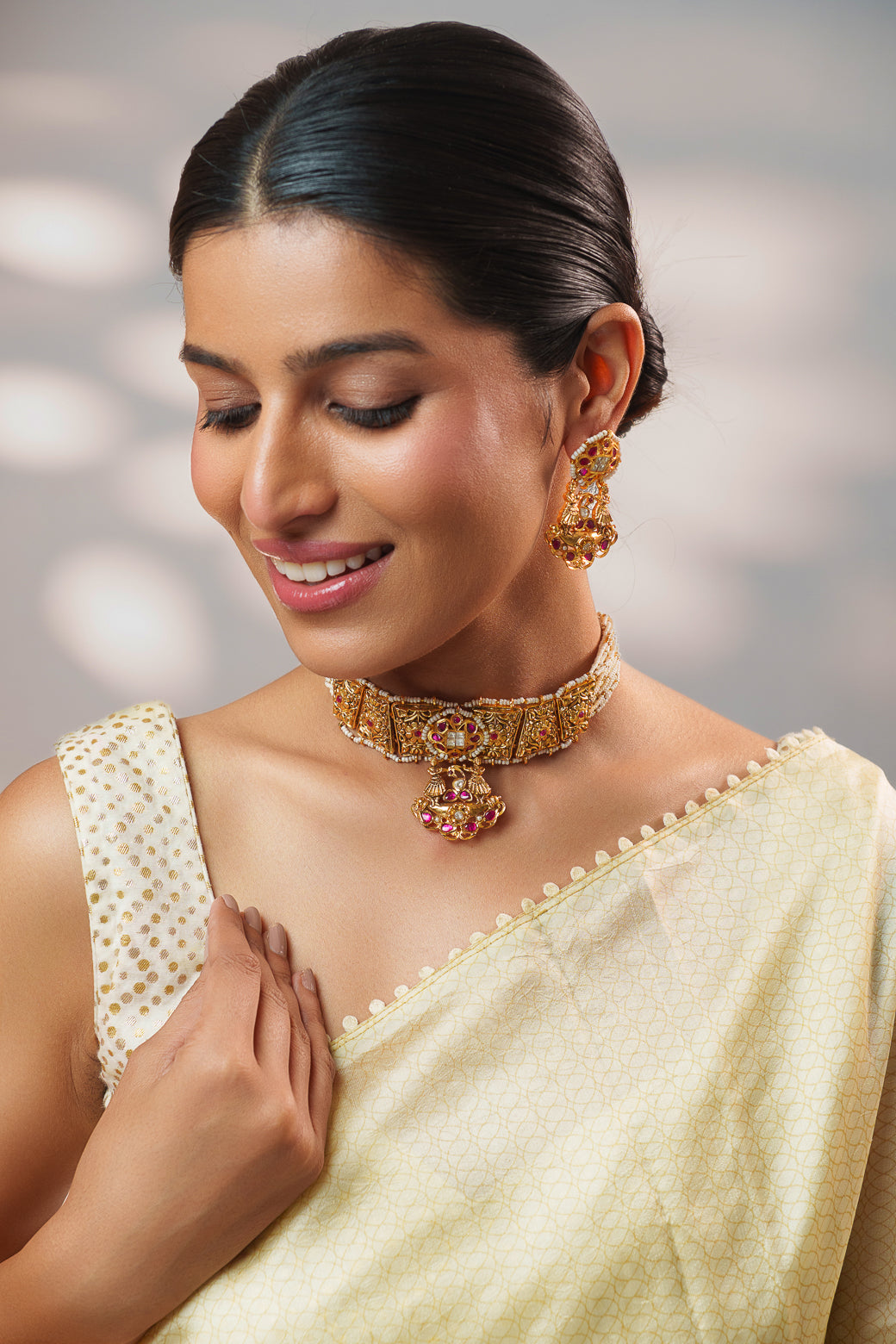 Avnissa Temple Kundan Necklace Set