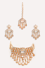 Ihita Kundan Choker Set