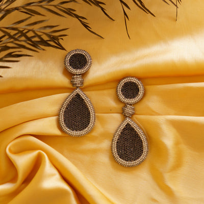 Elma Onyx Dangler Earrings zevarbygeeta