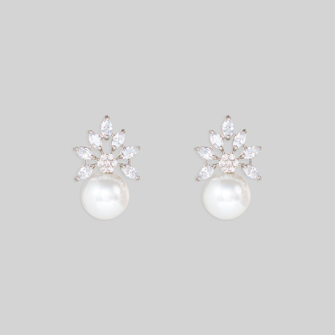 Shya Petit Diamond Studs