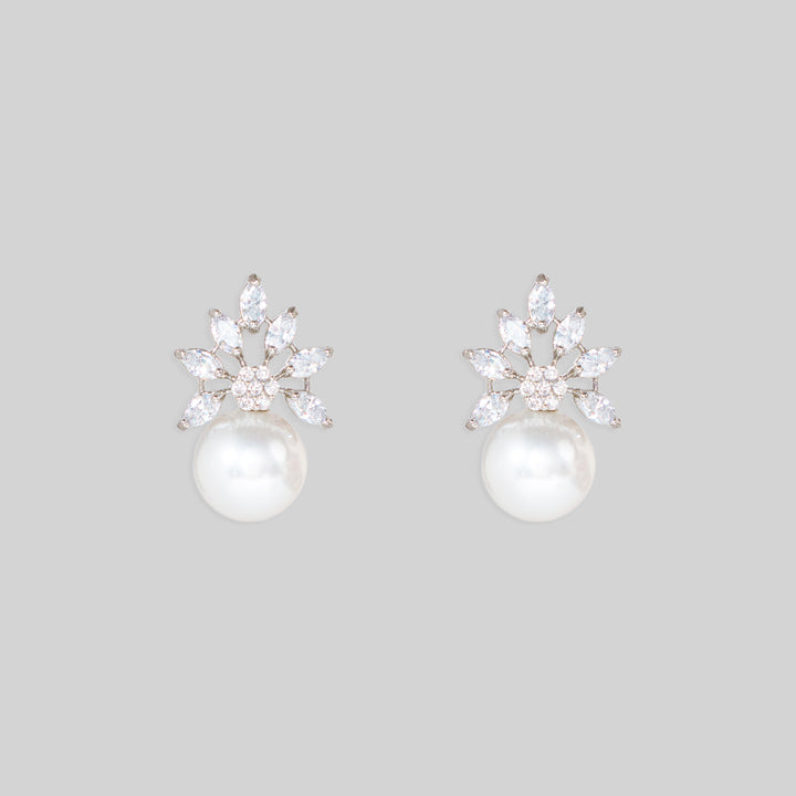 Shya Petit Diamond Studs