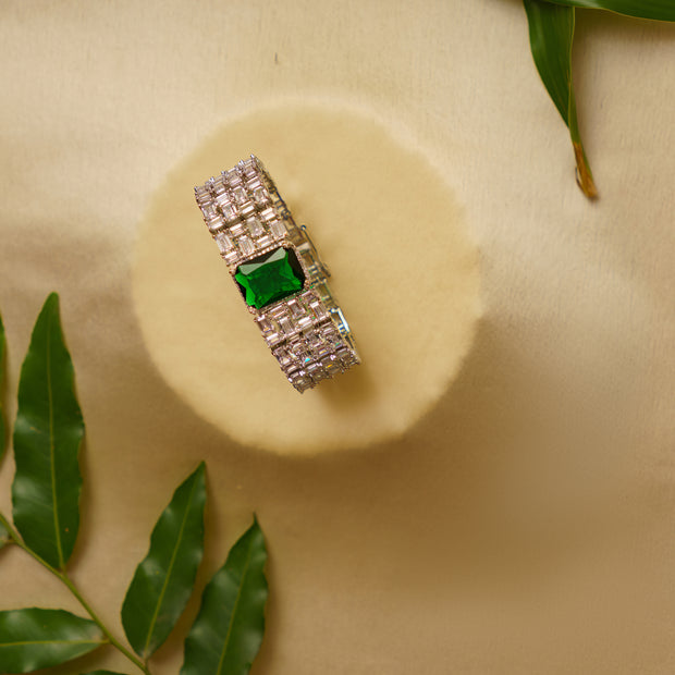 Daphne Emerald Bracelet zevarbygeeta