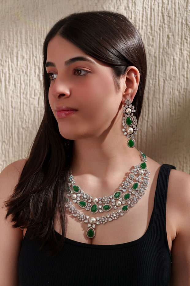 Reet Emerald Diamond Necklace Set