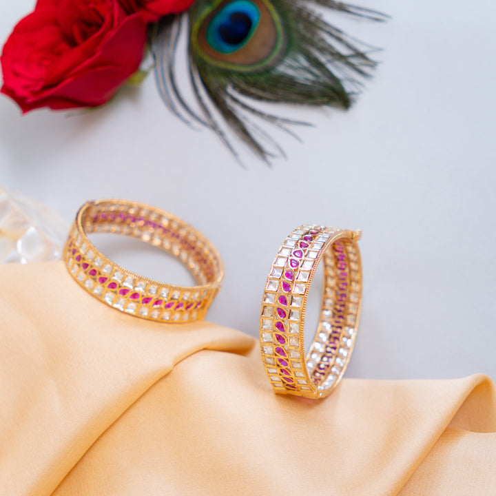 Anshi Kundan kadas zevarbygeeta