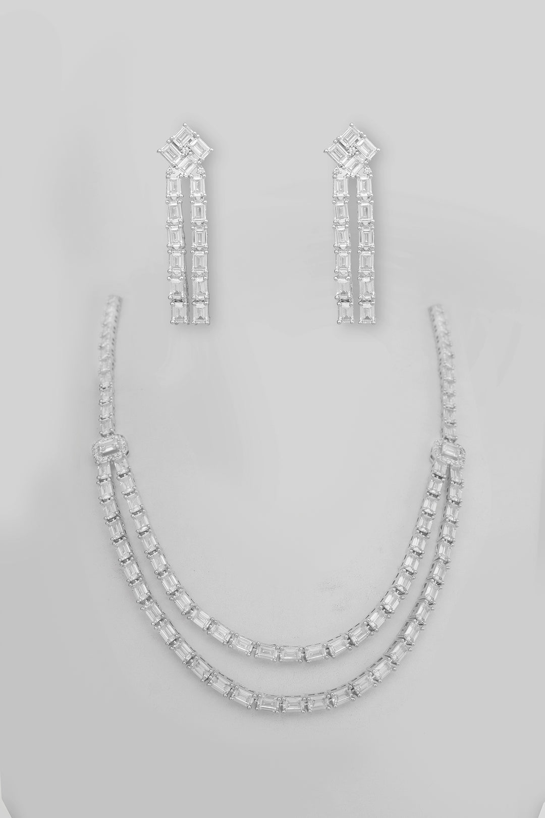 Vinia Diamond Necklace Set