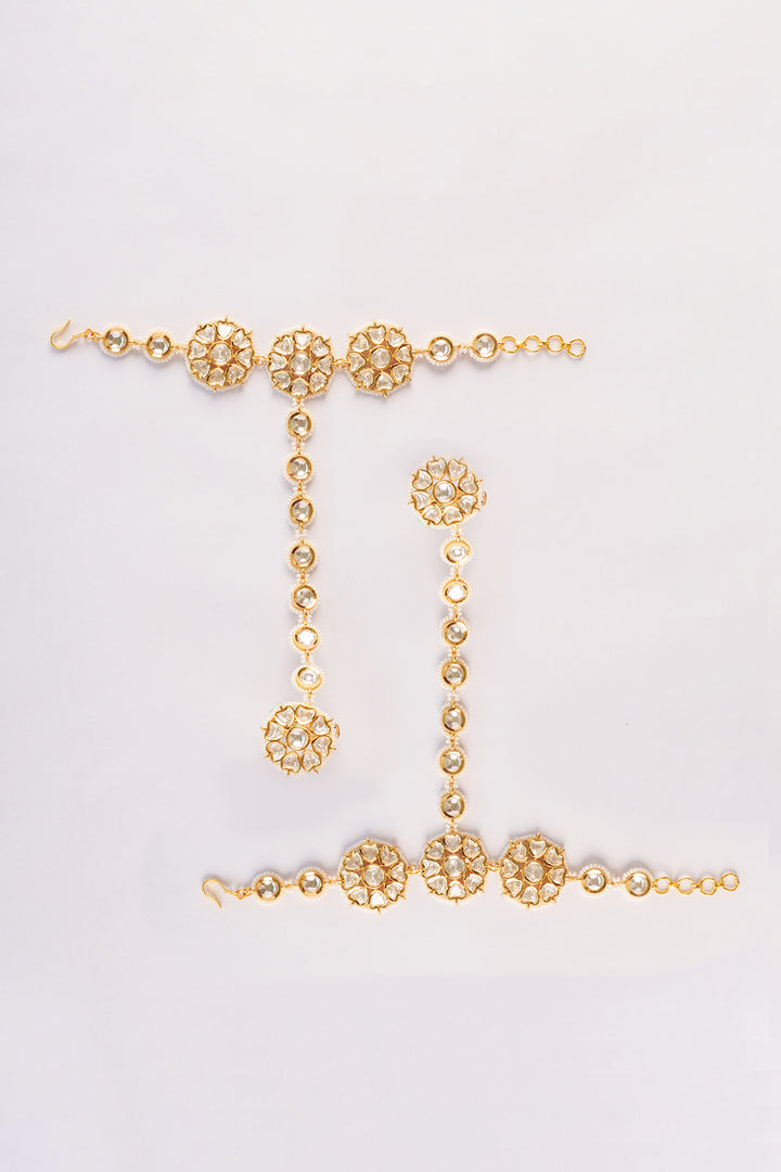 Sharira Kundan Hathphool