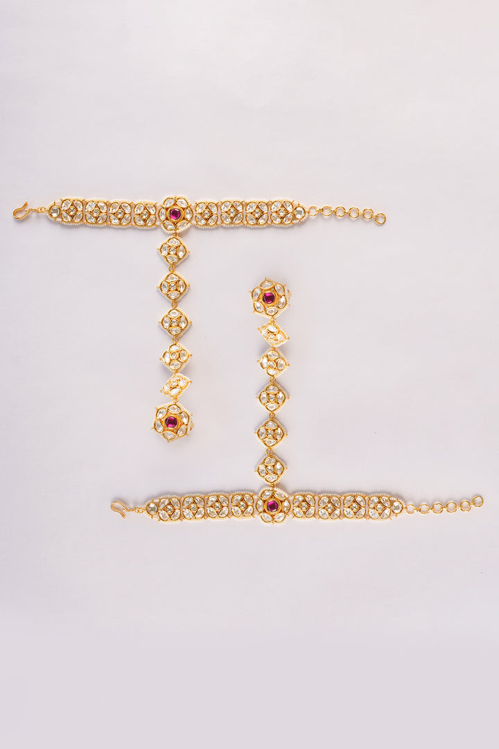 Vedha Red Kundan Hathphool