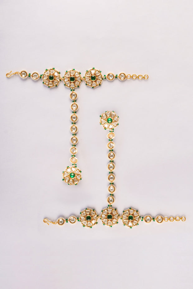 Sharira Green Kundan Haathphool