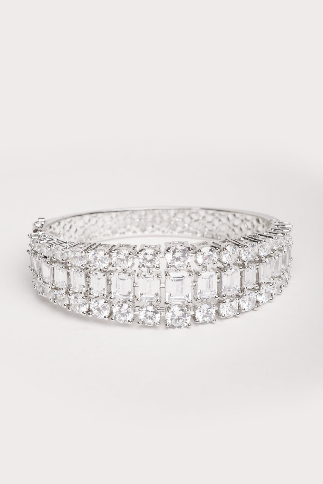 Dhiti Diamond Kada
