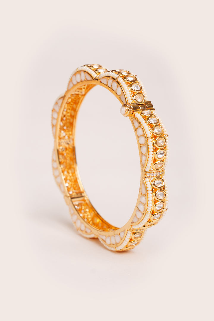 Mahika White Kundan Kadas