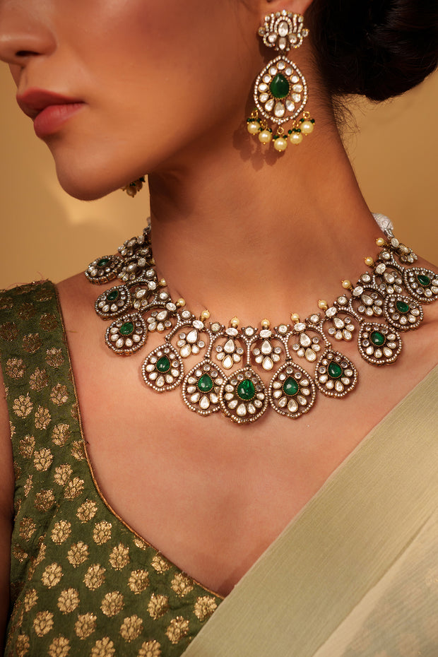Lavani Kundan Set