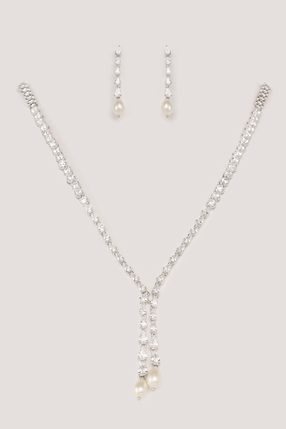Naisha Diamond Necklace Set