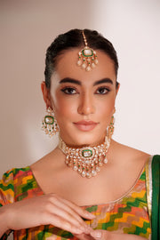 Ihita Green Kundan Choker Set