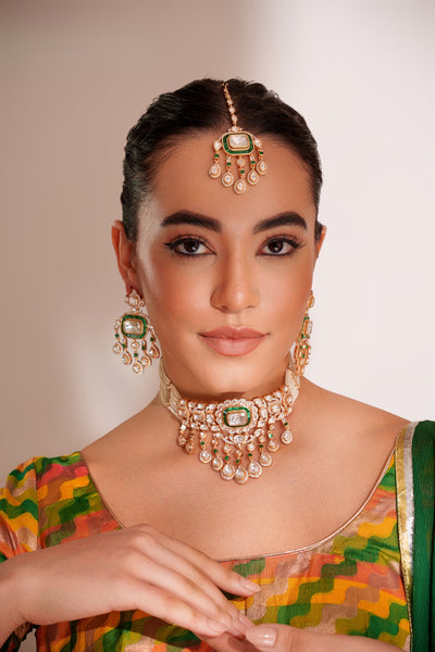 Ihita Green Kundan Choker Set