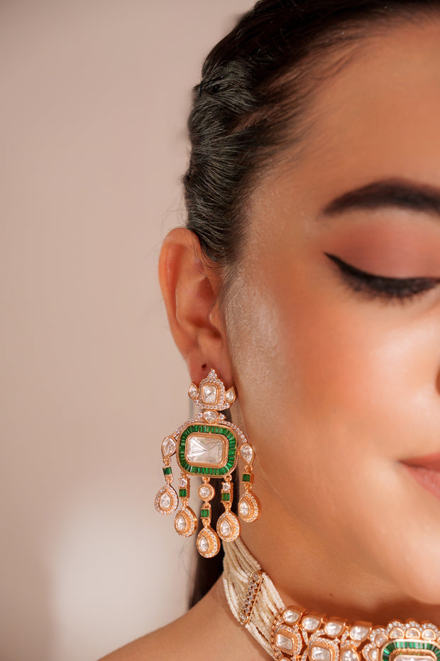 Ihita Green Kundan Choker Set