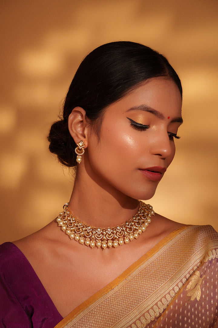 Nimrat Kundan Necklace Set