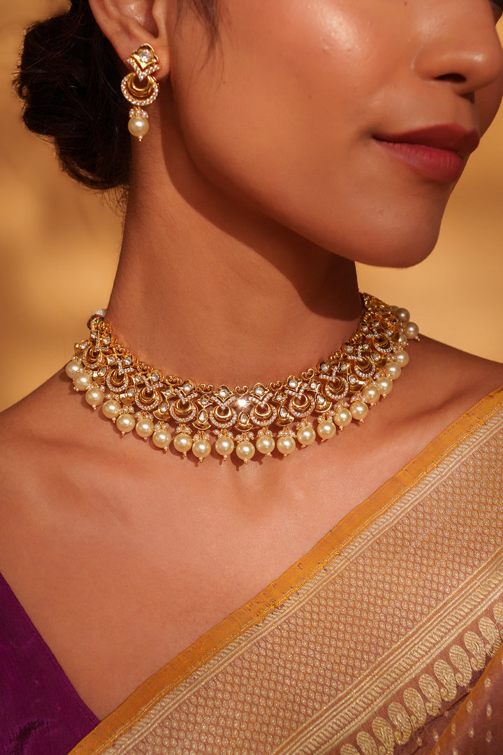 Nimrat Kundan Necklace Set
