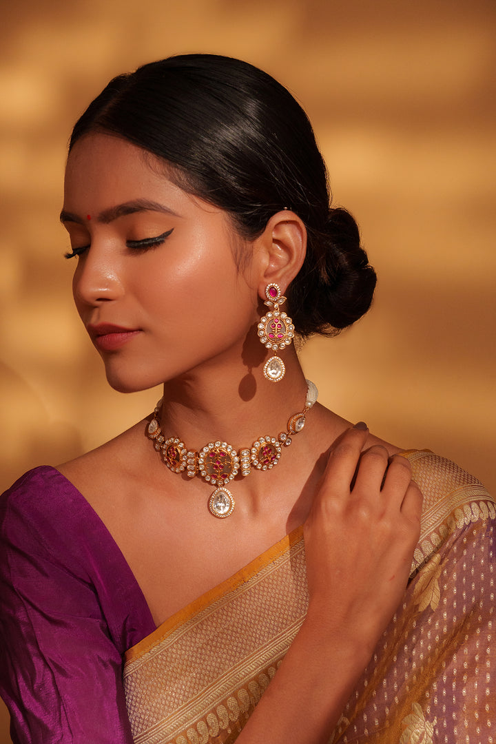 Arena Kundan Resin Choker