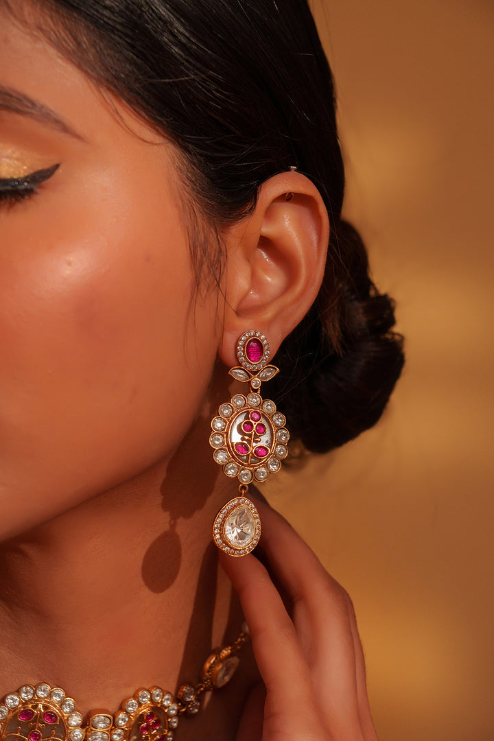 Arena Kundan Resin Choker