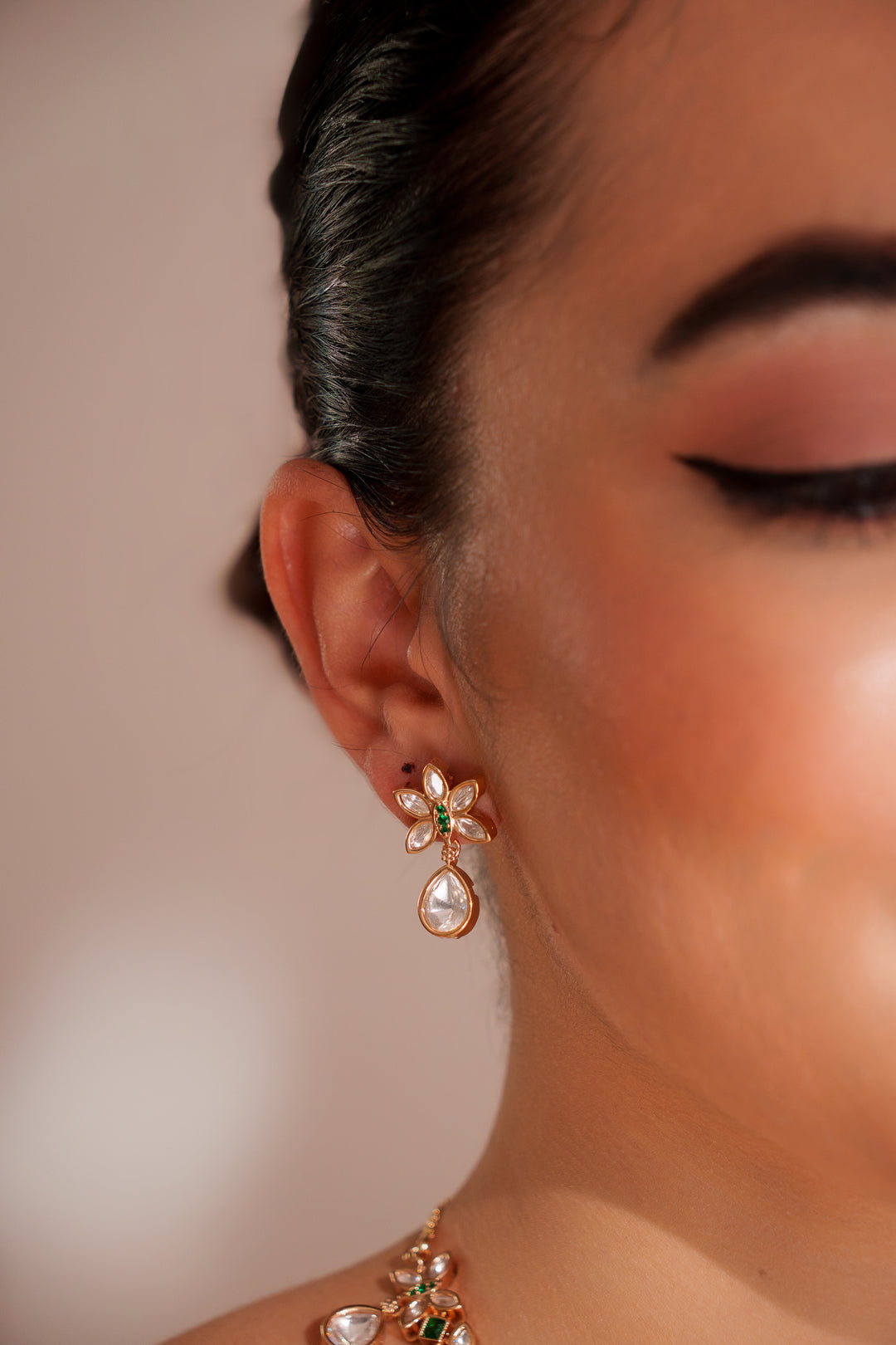 Maira Kundan Necklace Set