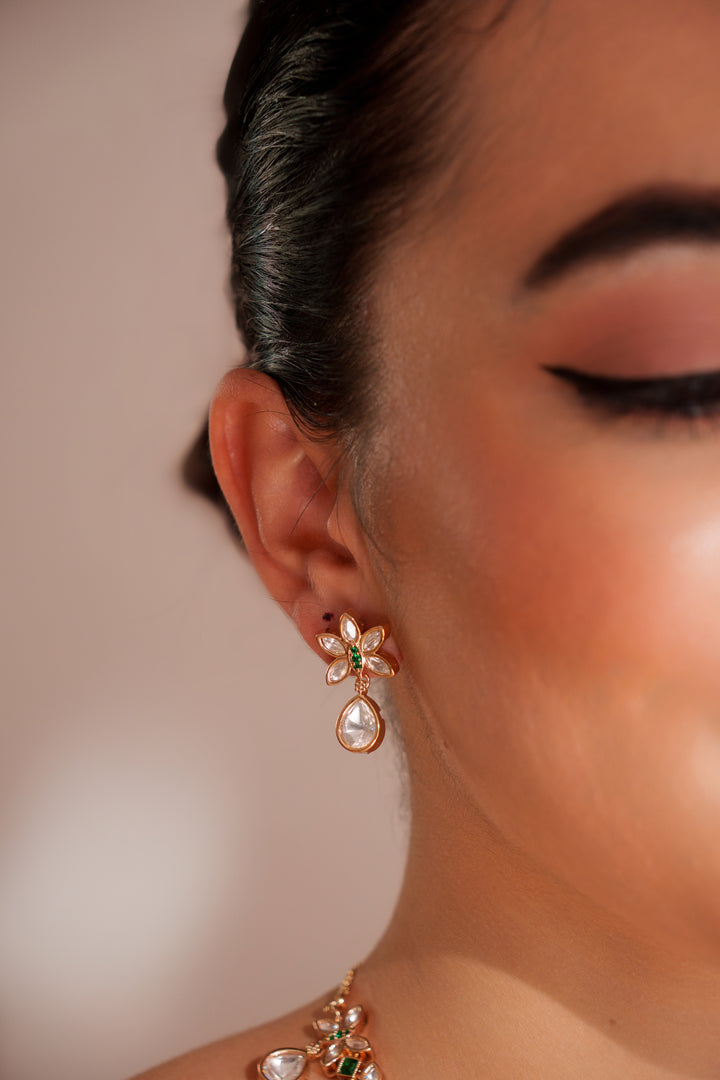 Maira Kundan Necklace Set