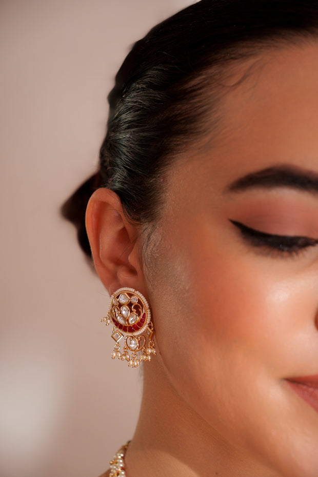 Tanirika Red Kundan Necklace Set
