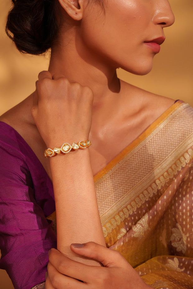 Hridyesha Moissanite Kada