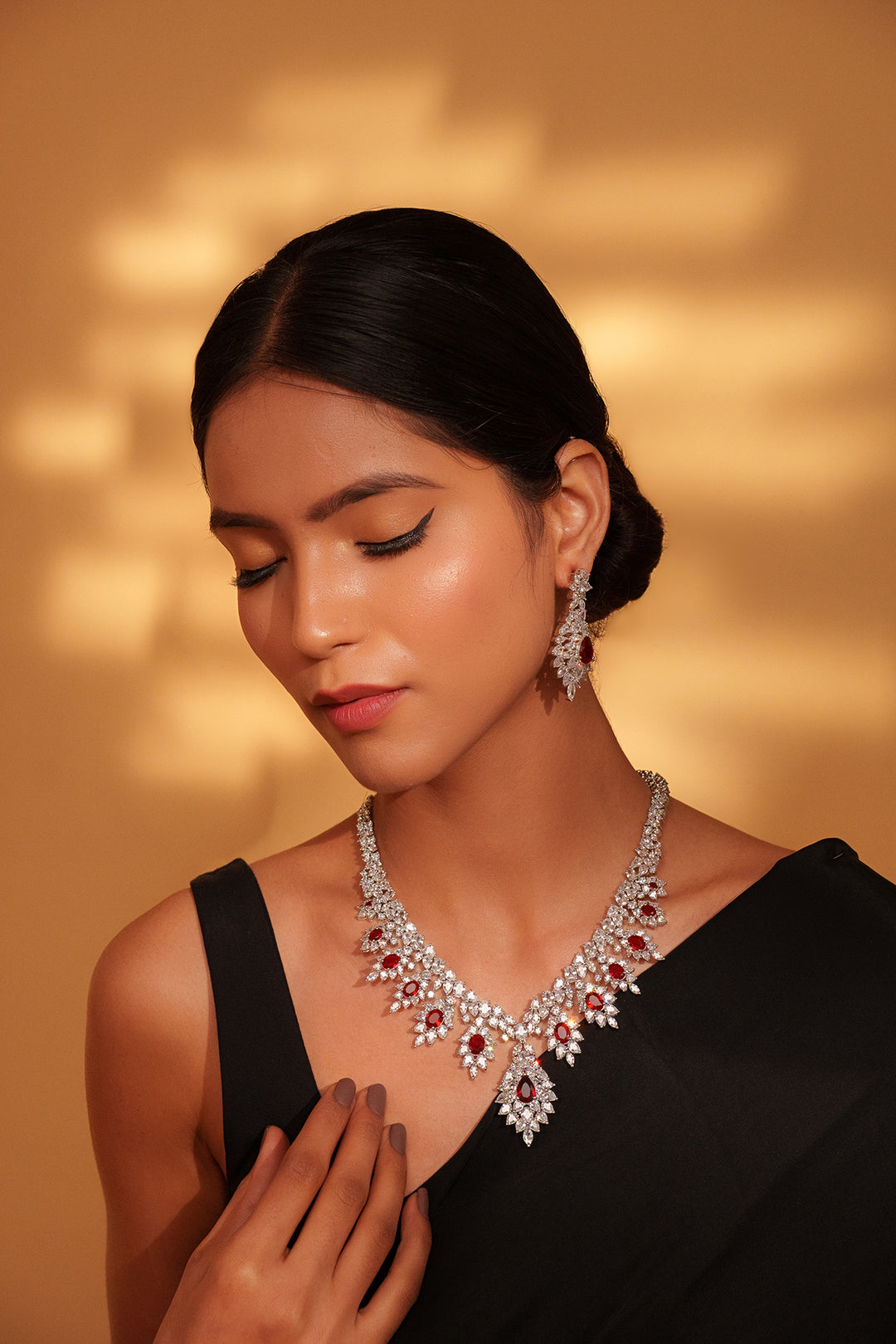 Naziha Diamond Necklace Set