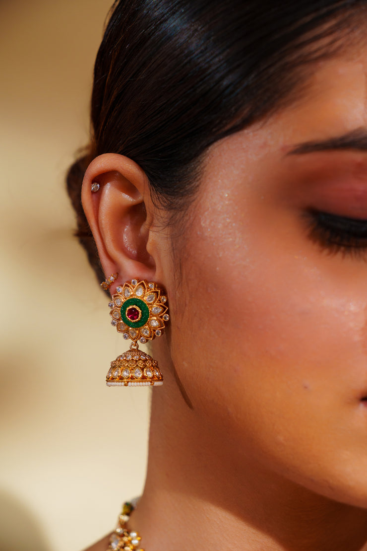 Zeenat Kundan Temple Set