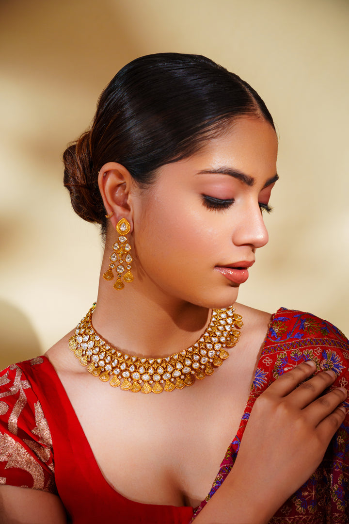 Aaditi Kundan Necklace Set