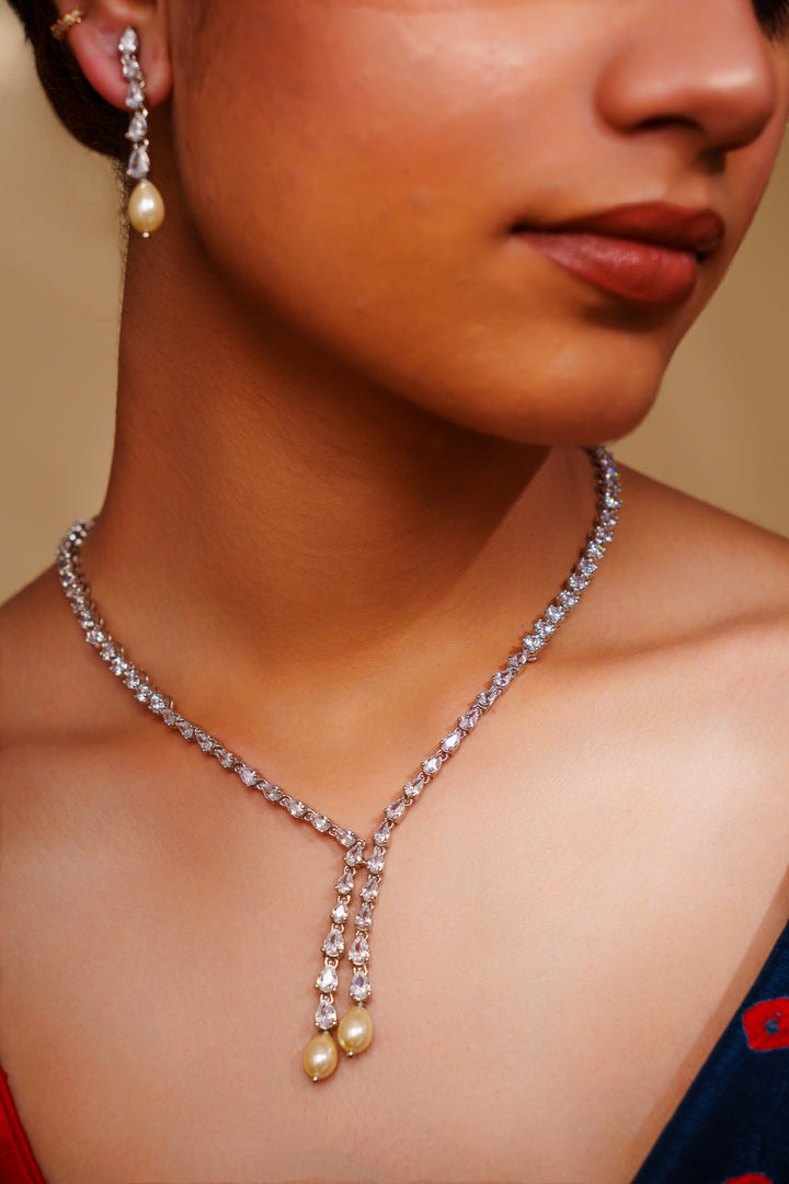 Naisha Diamond Necklace Set