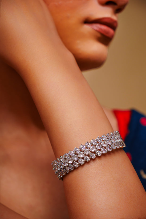 Hirkat Diamond Kada