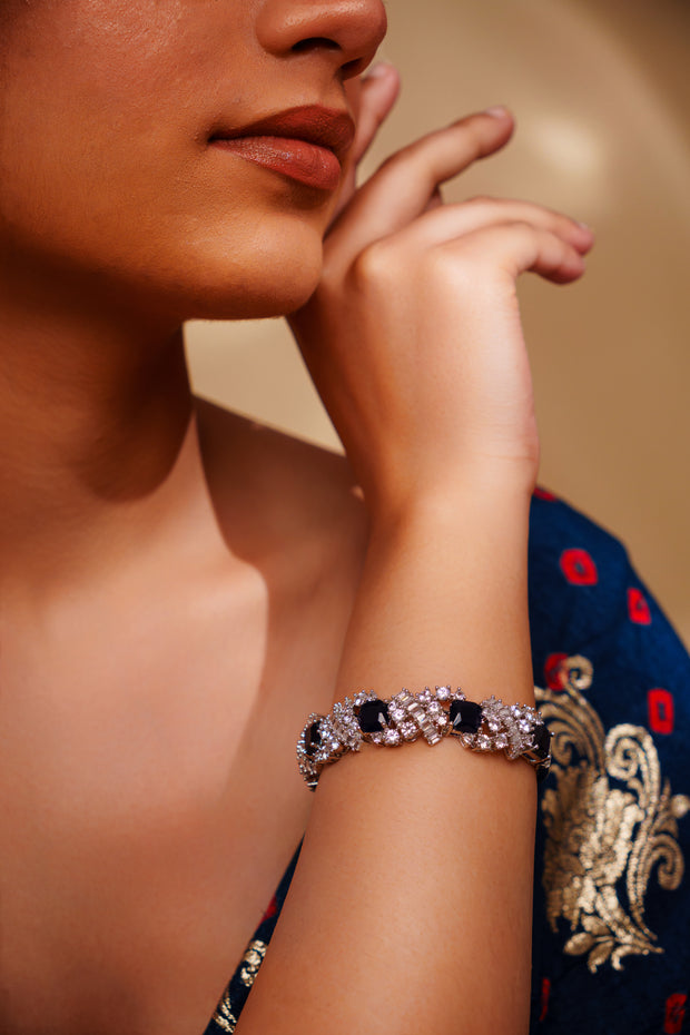 Hiya Diamond Kada