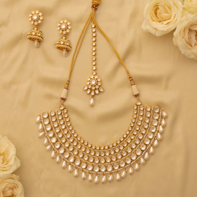 Zaha Kundan Bridal Set