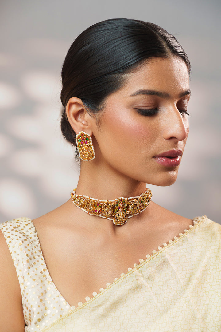 Avnita Temple Kundan Necklace Set
