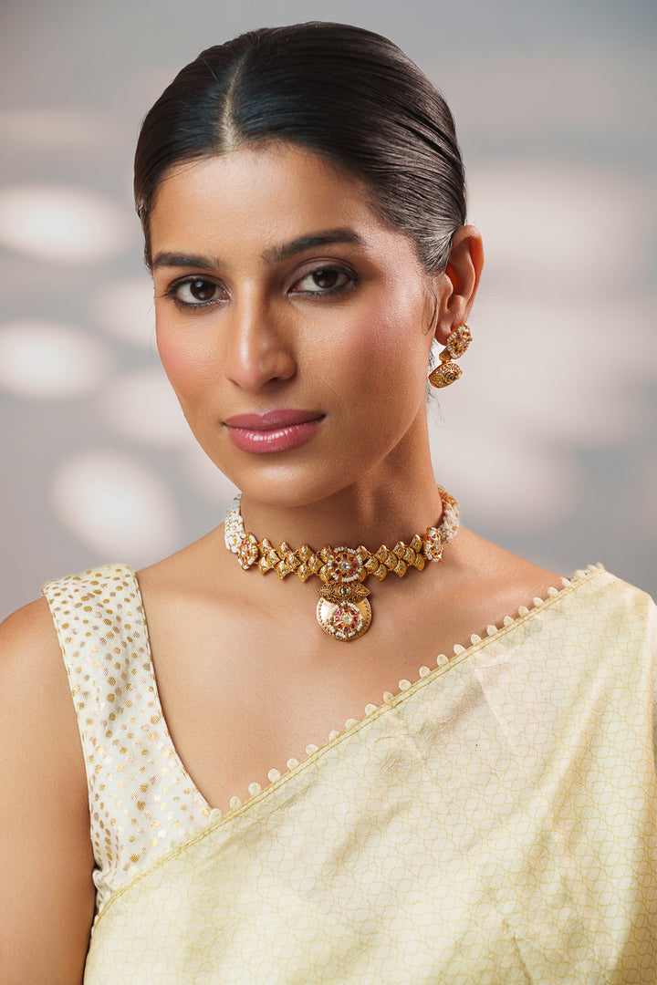 Avnika Temple Kundan Necklace Set