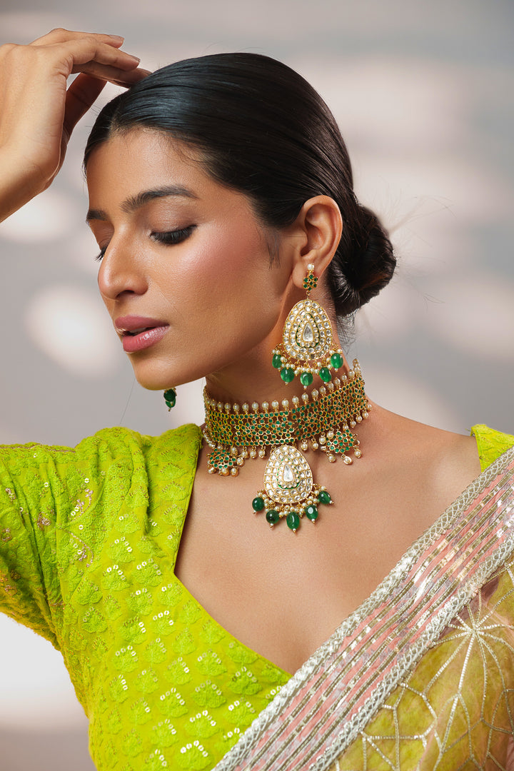 Jhalakaar Kundan Jadau Choker