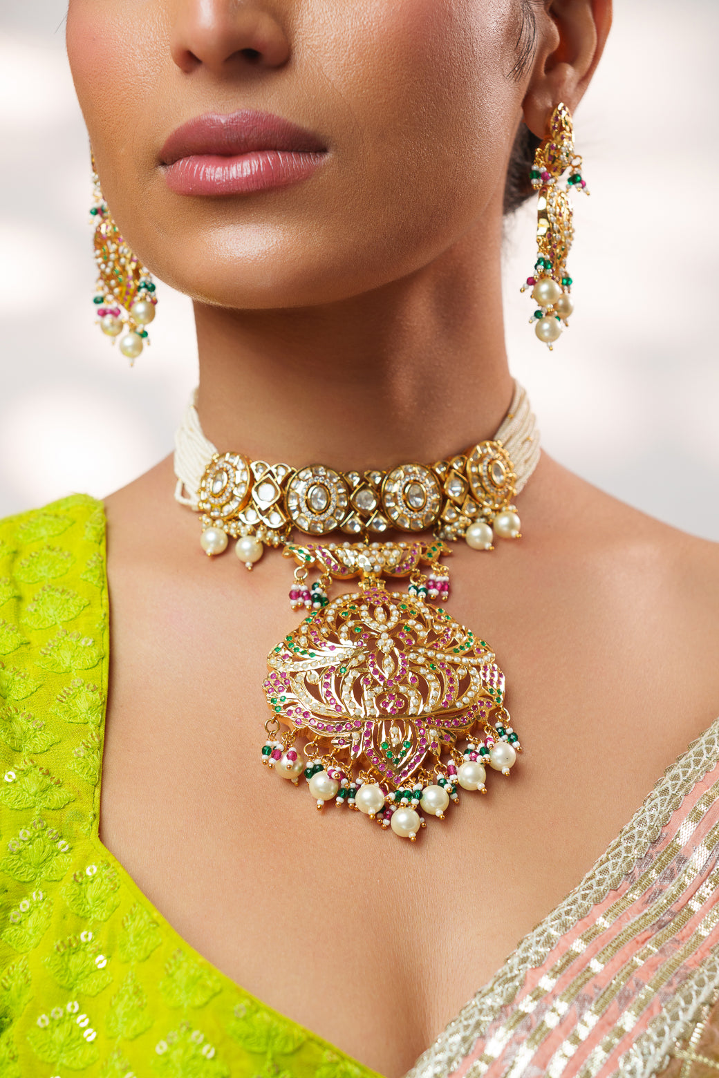 Anjuni Kundan Jadau Choker