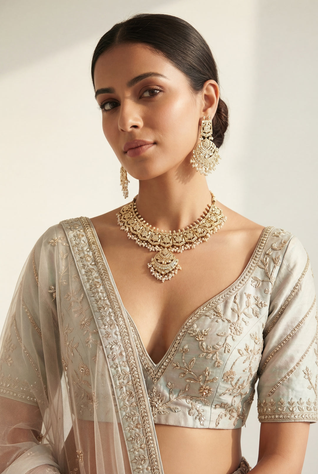 Devina Jadau Necklace Set