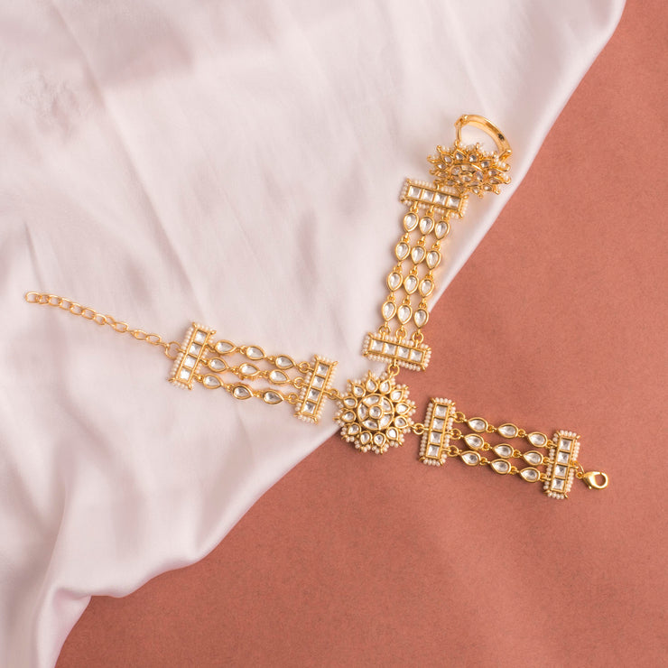 Kundan Haathphool