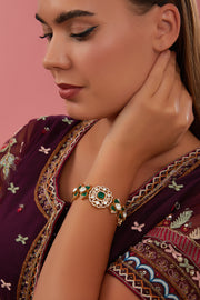 Kiara Emerald Kundan Bracelet zevarbygeeta