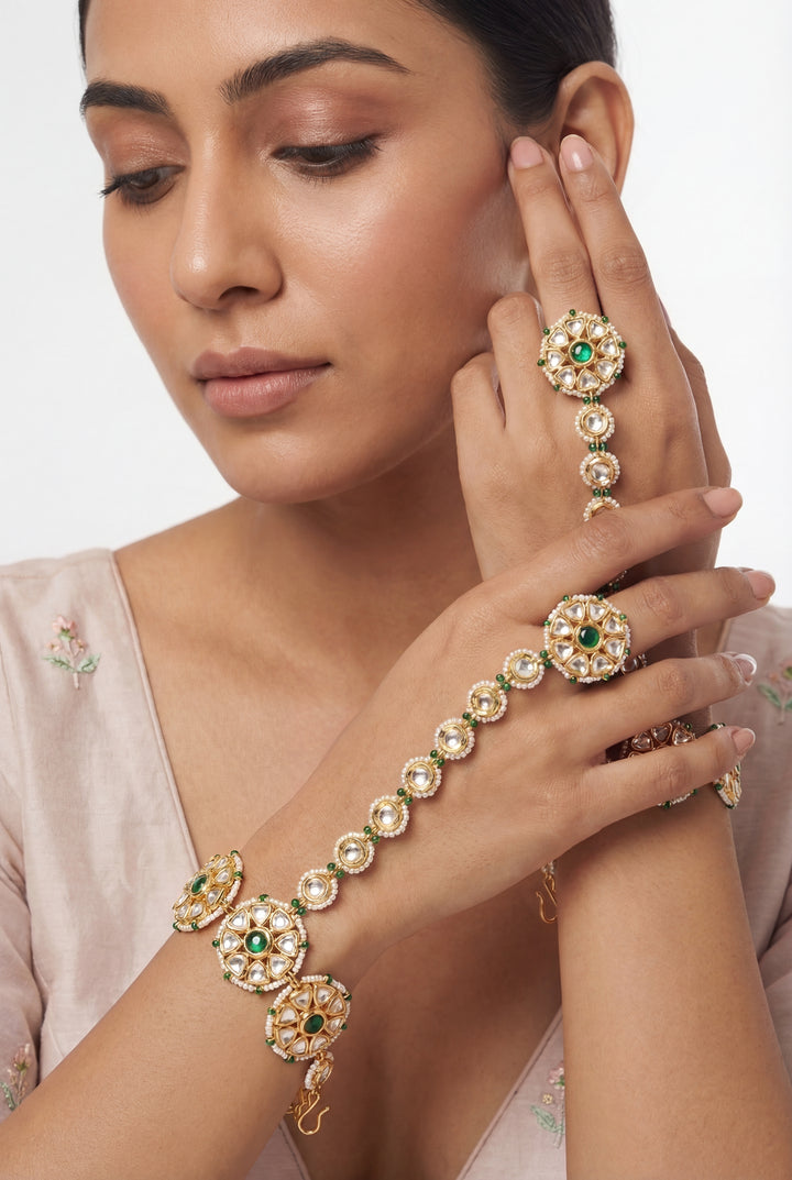 Sharira Green Kundan Hathphool