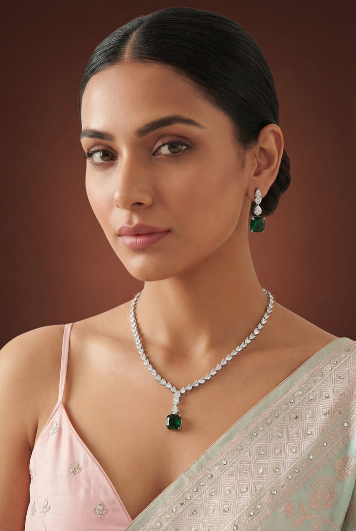 Jamni Emerald Diamond Necklace Set