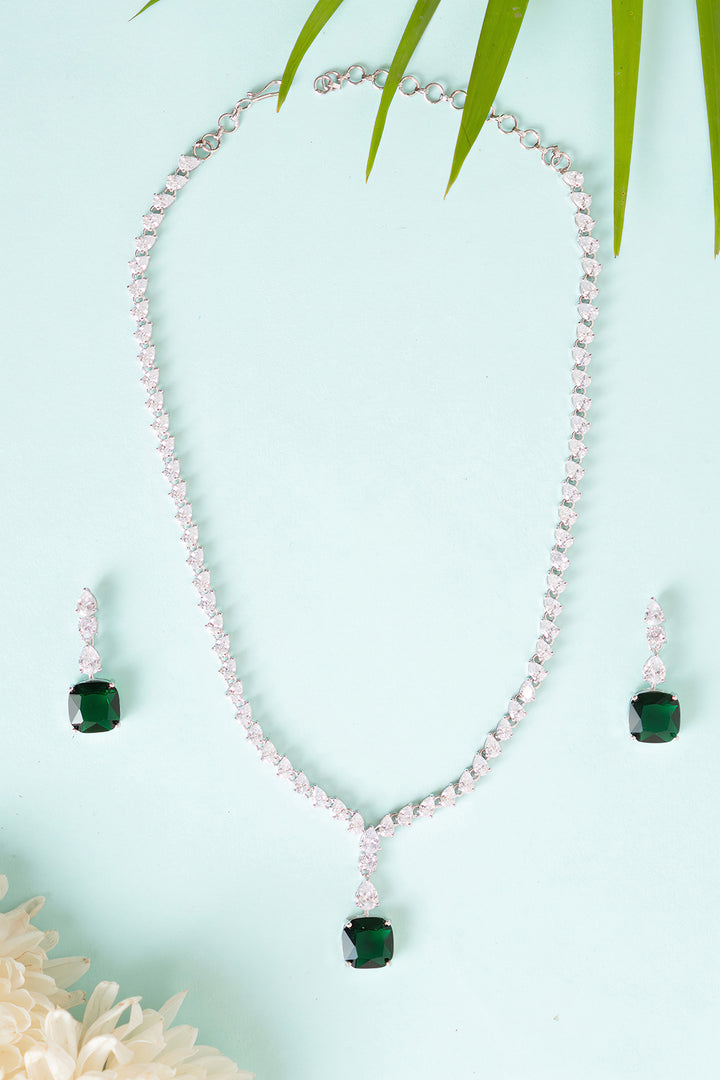Jamni Emerald Diamond Necklace Set