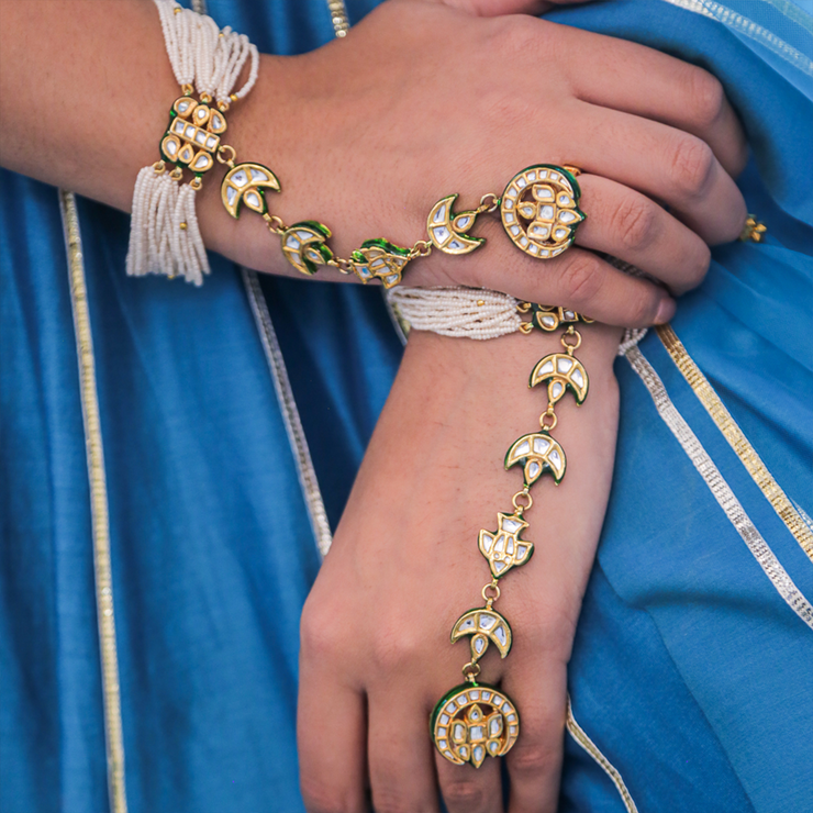 Kundan Haathphool