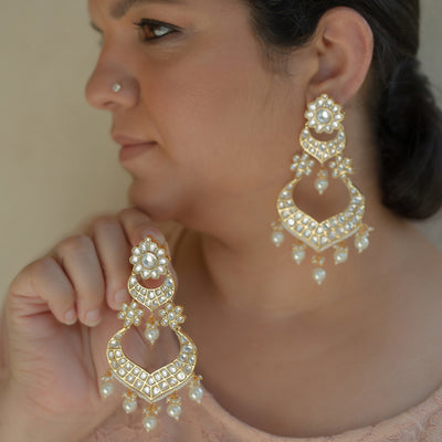 Kundan Chandbalis
